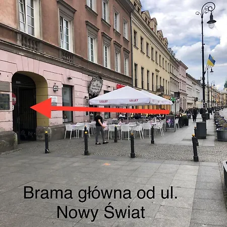 Apartment Luster I Obrazow Warschau