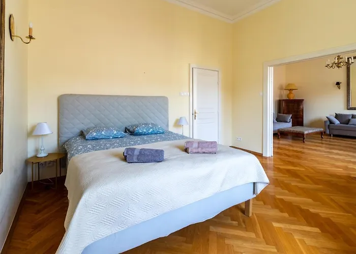 Luster I Obrazow Apartment Warschau